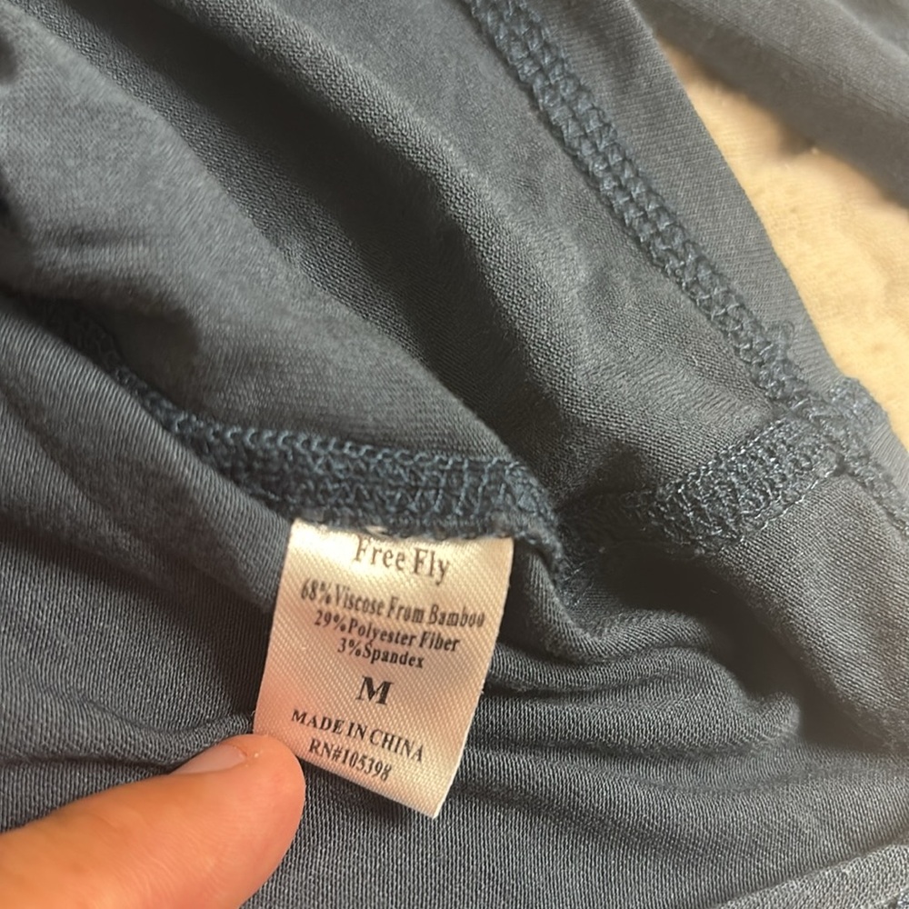 Freefly Women's Bamboo Shade II Long Sleeve M Deep Navy - Picture 3 of 6